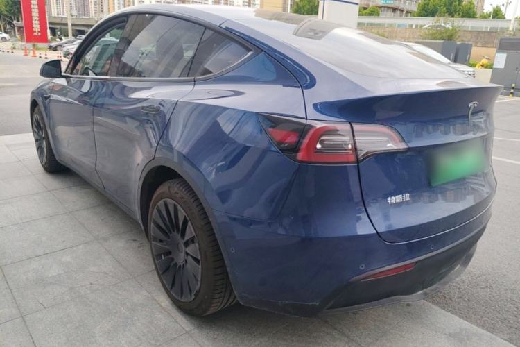 Used Tesla Model Y 2021 Long-Range All-Wheel-Drive Version 3D7 Rear Left 45 Deg