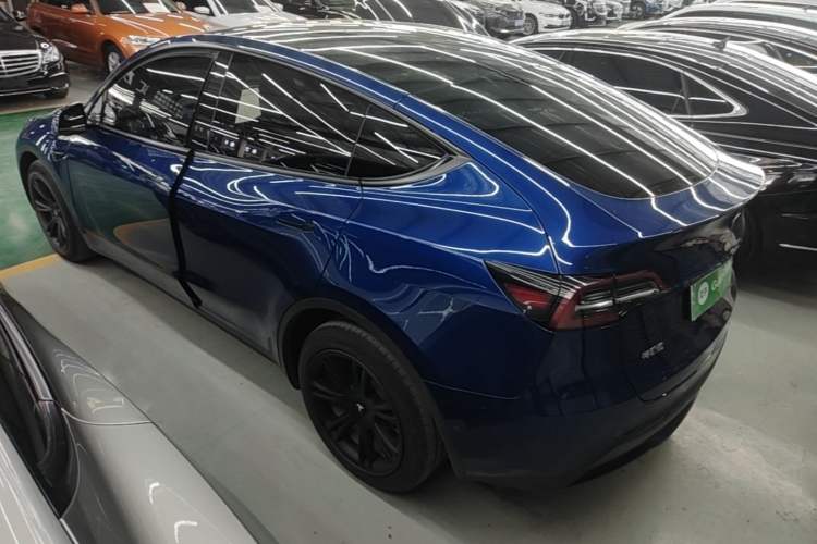 Used Tesla Model Y 2021 Long-Range All-Wheel-Drive Version 3D7 Rear Left 45 Deg