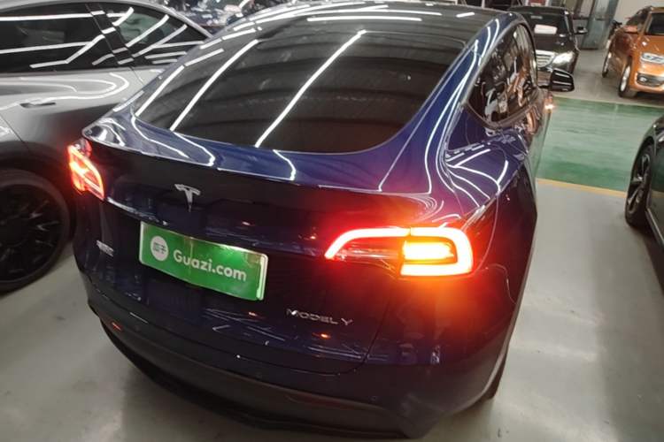 Used Tesla Model Y 2021 Long-Range All-Wheel-Drive Version 3D7 Rear