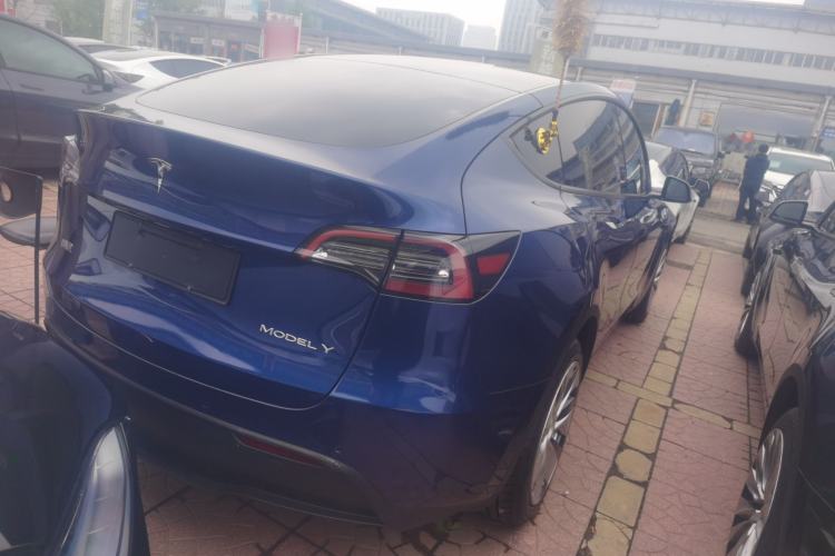 Used Tesla Model Y 2021 Long-Range All-Wheel-Drive Version 3D7 Rear Right 45 Deg