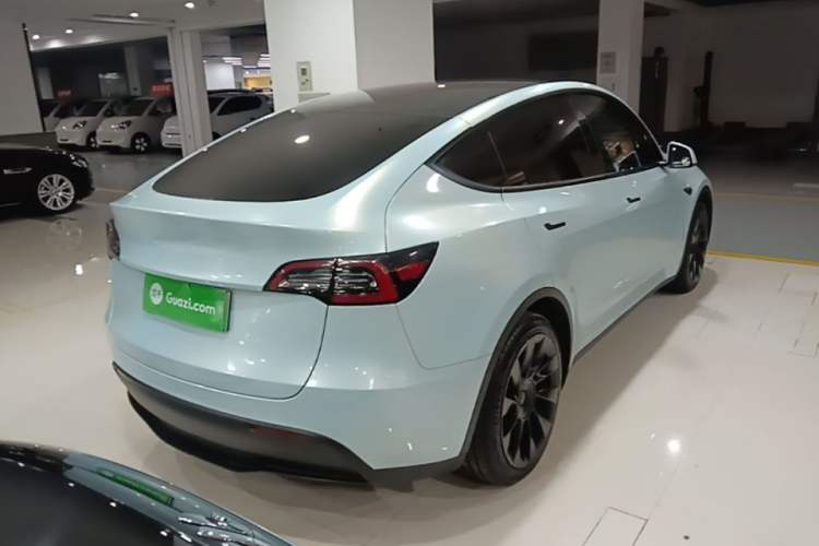 Used Tesla Model Y 2021 Standard Range Rear-Wheel Drive Version Rear Right 45 Deg