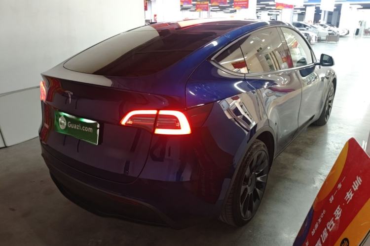 Used Tesla Model Y 2021 Long-Range All-Wheel-Drive Version 3D7 Rear Right 45 Deg