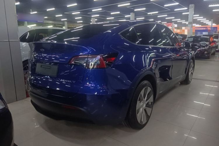 Used Tesla Model Y 2021 Standard Range Rear-Wheel Drive Version Rear Right 45 Deg