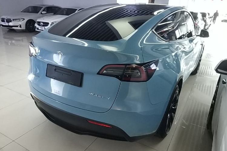 Used Tesla Model Y 2021 Standard Range Rear-Wheel Drive Version Rear Right 45 Deg