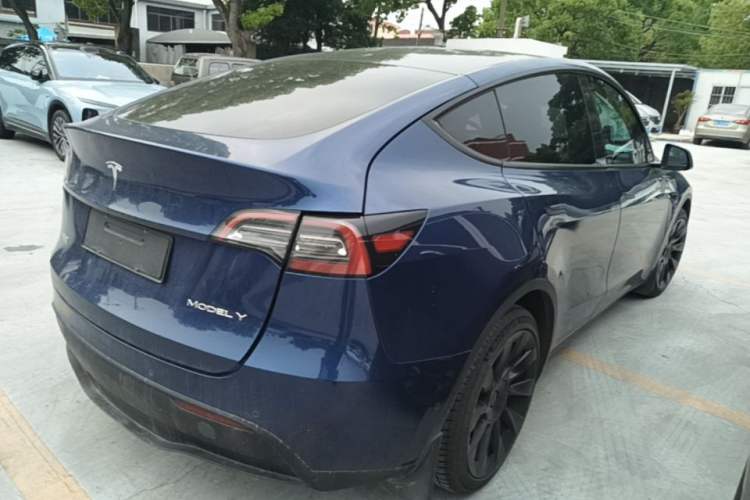 Used Tesla Model Y 2021 Long-Range All-Wheel-Drive Version Rear Right 45 Deg