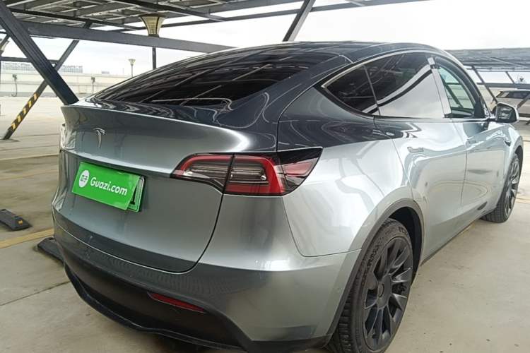 Used Tesla Model Y 2021 Standard Range Rear-Wheel Drive Version Rear Right 45 Deg