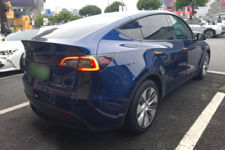 Used Tesla Model Y 2021 Standard Range Rear-Wheel Drive Version Rear Right 45 Deg