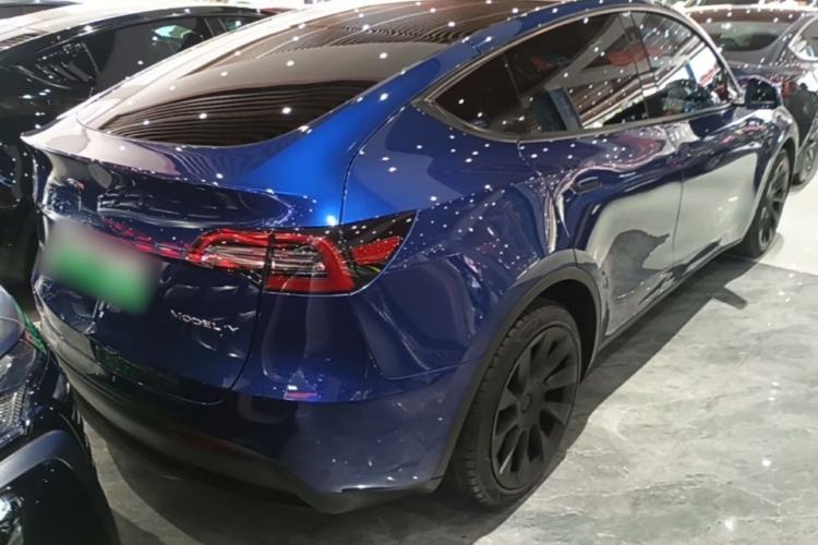 Used Tesla Model Y 2021 Long-Range All-Wheel-Drive Version Rear Right 45 Deg