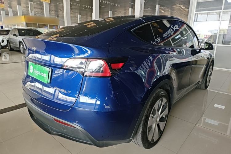 Used Tesla Model Y 2021 Standard Range Rear-Wheel Drive Version Rear Right 45 Deg