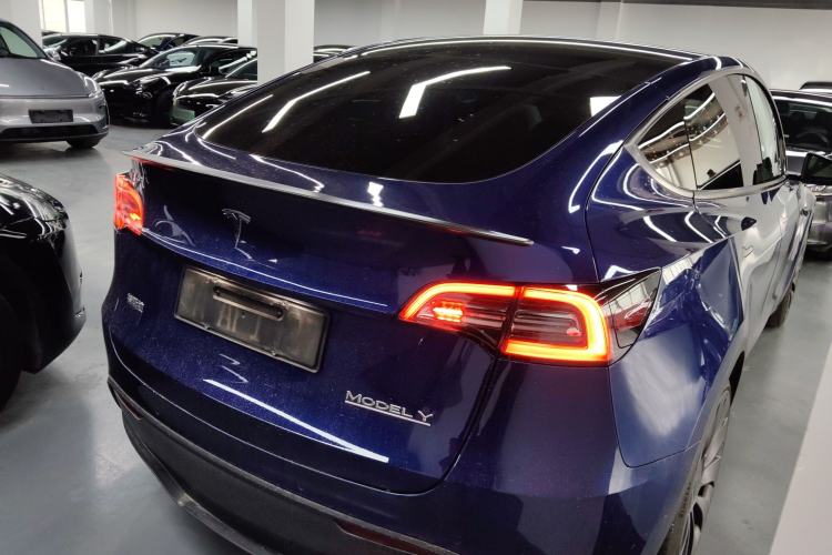 Used Tesla Model Y 2021 Performance High-Performance All-Wheel-Drive Version Rear Right 45 Deg
