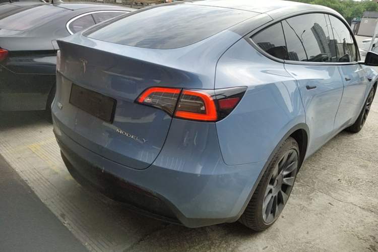 Used Tesla Model Y 2021 Long-Range All-Wheel-Drive Version 3D7 Rear Right 45 Deg