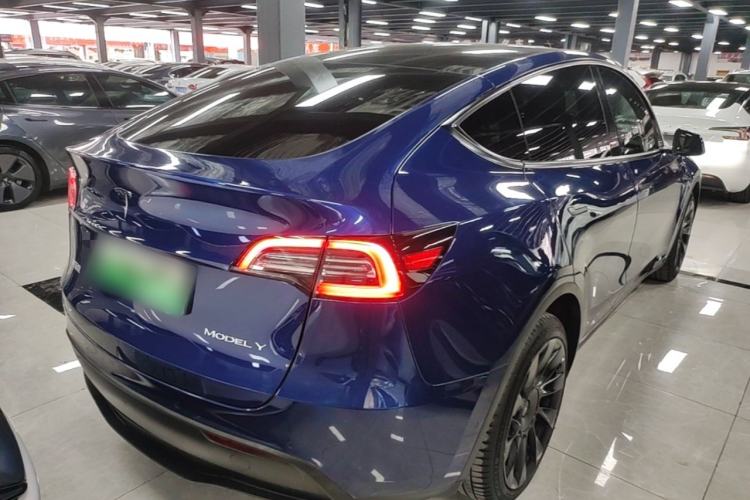 Used Tesla Model Y 2021 Long-Range All-Wheel-Drive Version 3D7 Rear Right 45 Deg