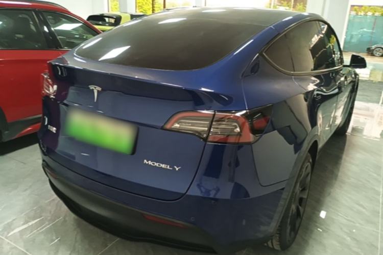 Used Tesla Model Y 2021 Long-Range All-Wheel-Drive Version Rear Right 45 Deg