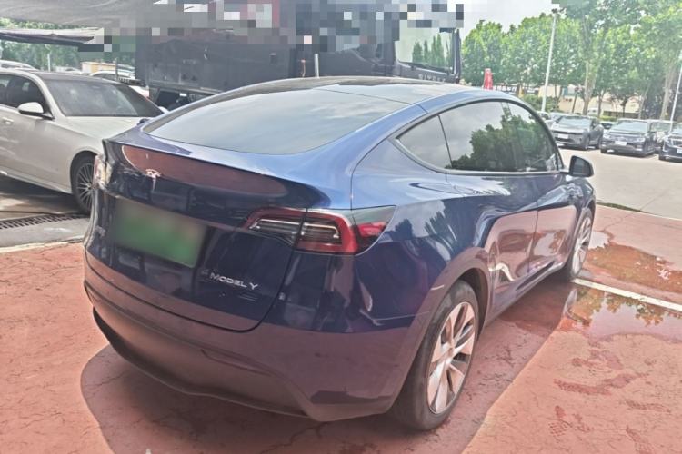 Used Tesla Model Y 2021 Standard Range Rear-Wheel Drive Version Rear Right 45 Deg