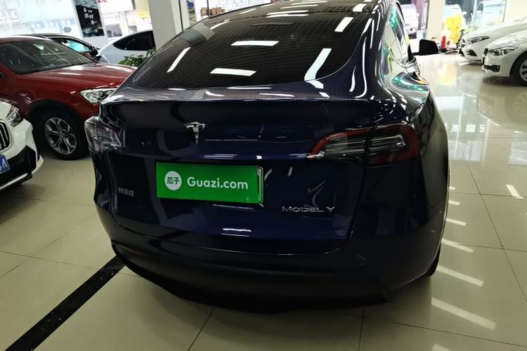 Used Tesla Model Y 2021 Long-Range All-Wheel-Drive Version Rear