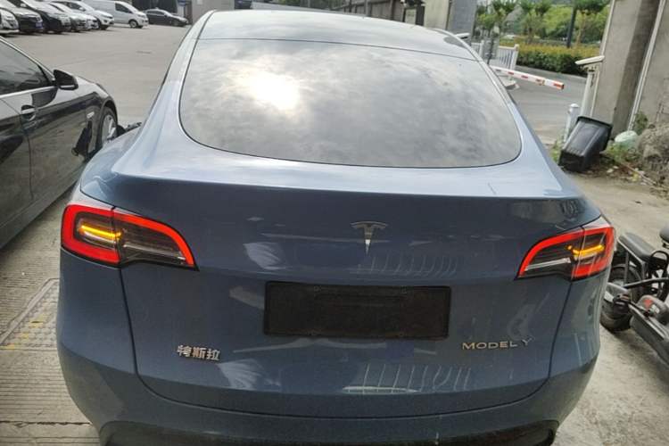 Used Tesla Model Y 2021 Long-Range All-Wheel-Drive Version 3D7 Rear