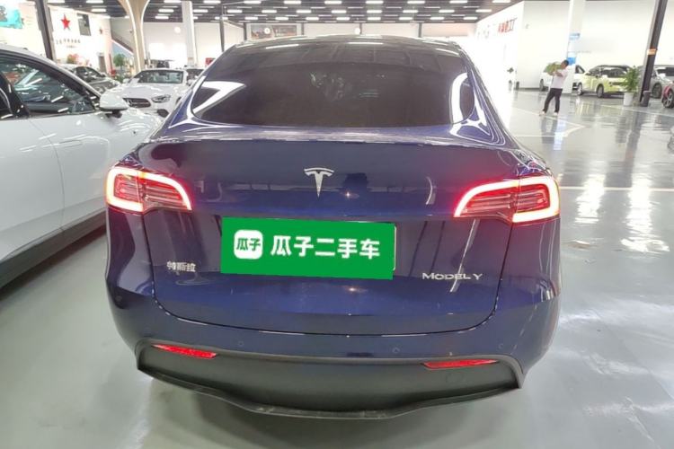 Used Tesla Model Y 2021 Long-Range All-Wheel-Drive Version Rear
