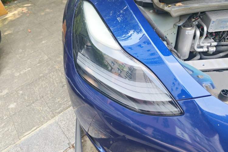 Used Tesla Model Y 2021 Standard Range Rear-Wheel Drive Version Right Front Headlight