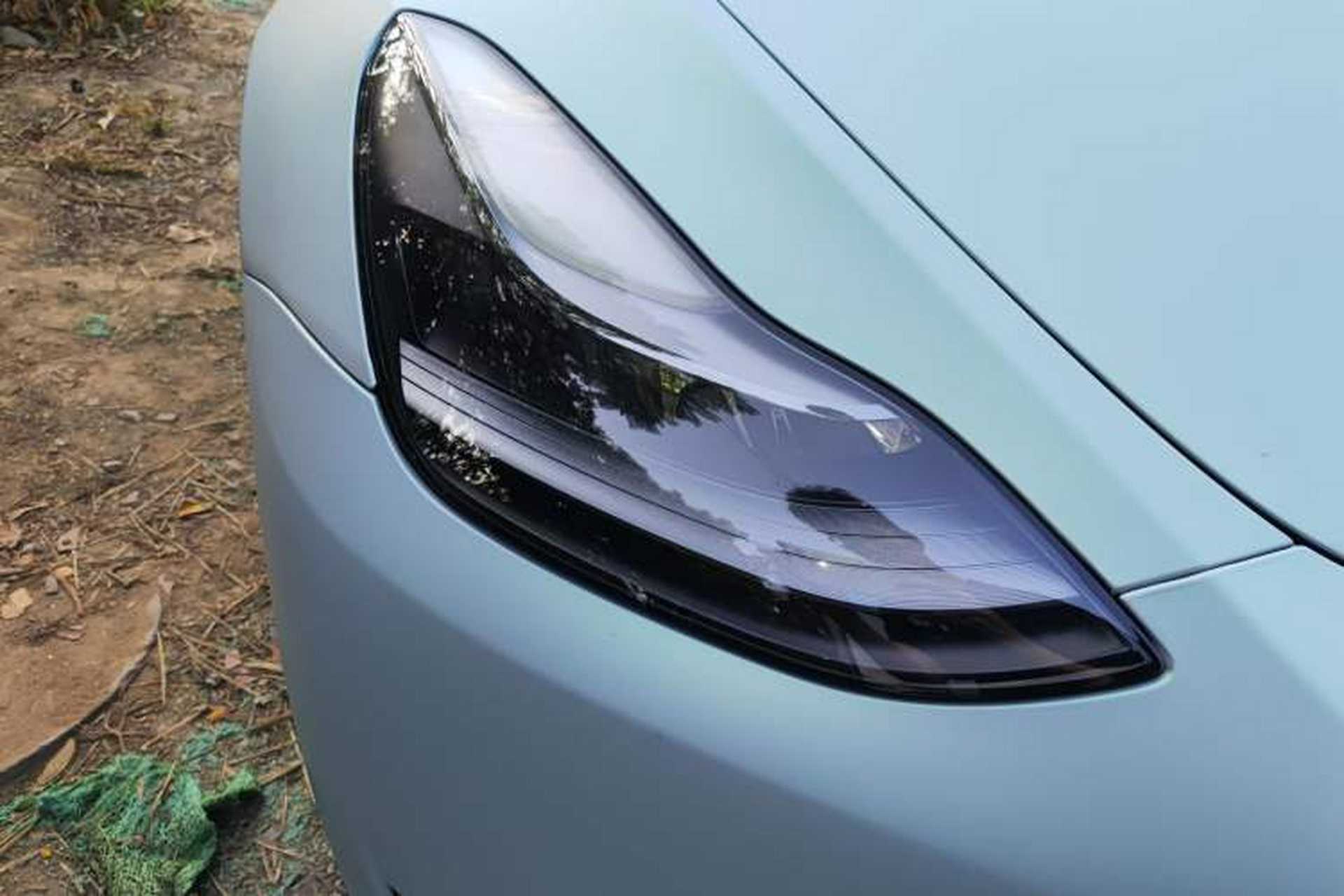 Used Tesla Model Y 2021 Standard Range Rear-Wheel Drive Version Right Front Headlight