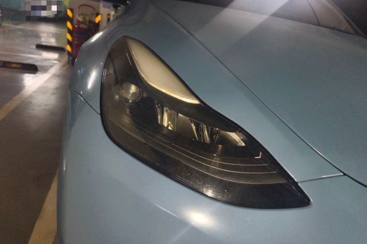 Used Tesla Model Y 2021 Standard Range Rear-Wheel Drive Version Right Front Headlight