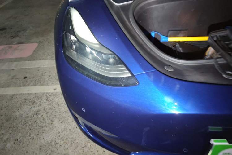 Used Tesla Model Y 2021 Long-Range All-Wheel-Drive Version Right Front Headlight