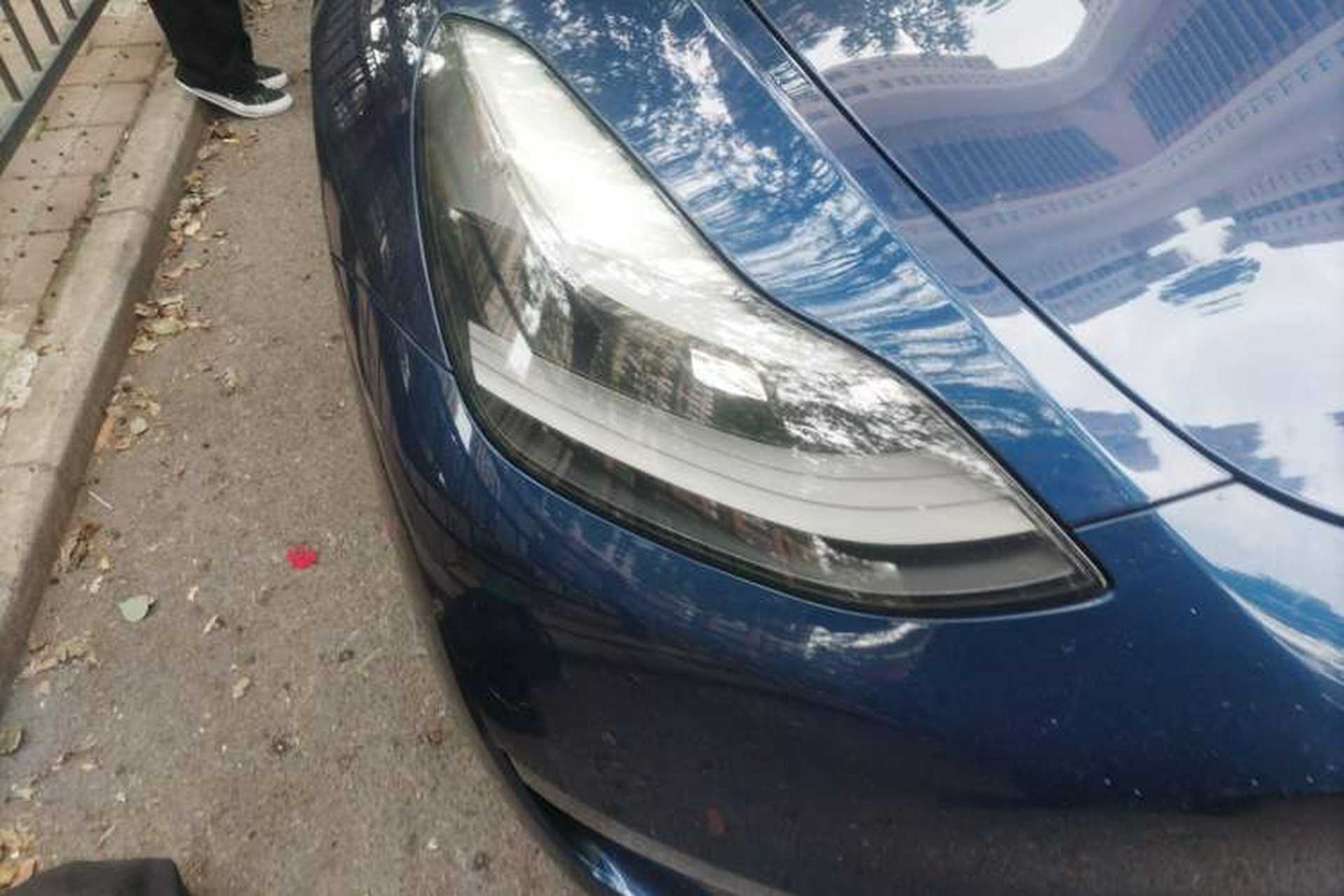 Used Tesla Model Y 2021 Long-Range All-Wheel-Drive Version Right Front Headlight