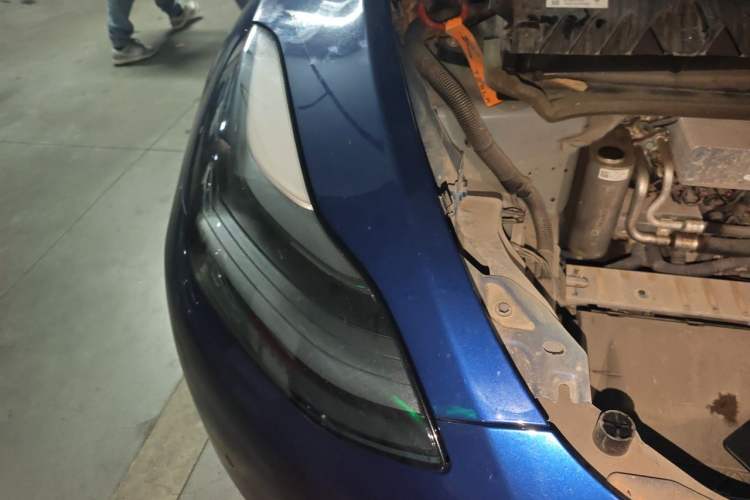 Used Tesla Model Y 2021 Long-Range All-Wheel-Drive Version 3D7 Right Front Headlight