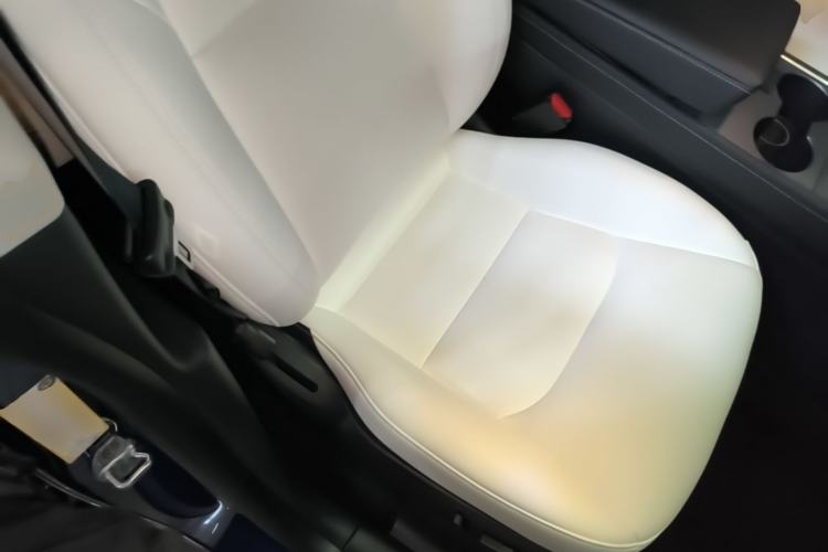 Used Tesla Model Y 2021 Performance High-Performance All-Wheel-Drive Version Right Front Seat