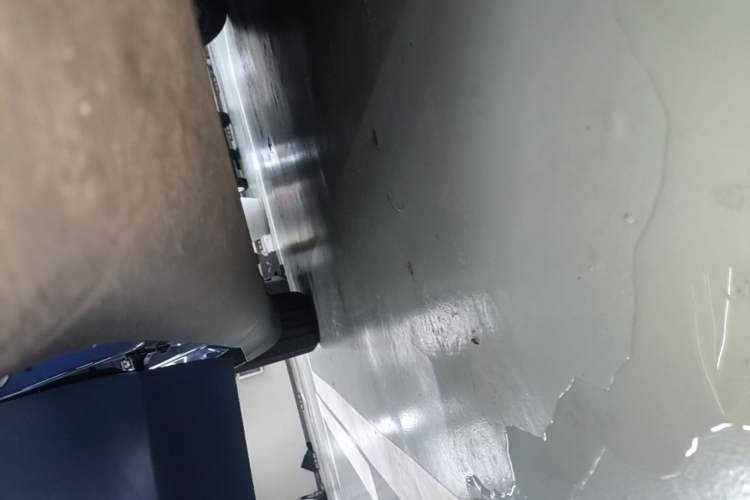 Used Tesla Model Y 2021 Long-Range All-Wheel-Drive Version Right Side Sill