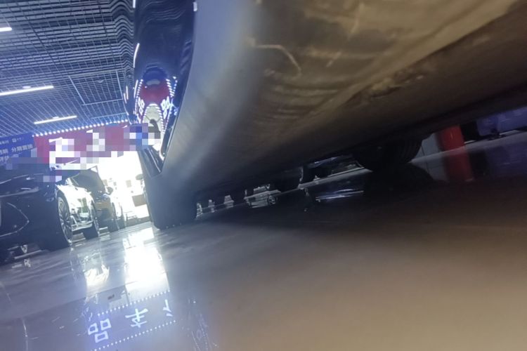 Used Tesla Model Y 2021 Standard Range Rear-Wheel Drive Version Right Side Sill