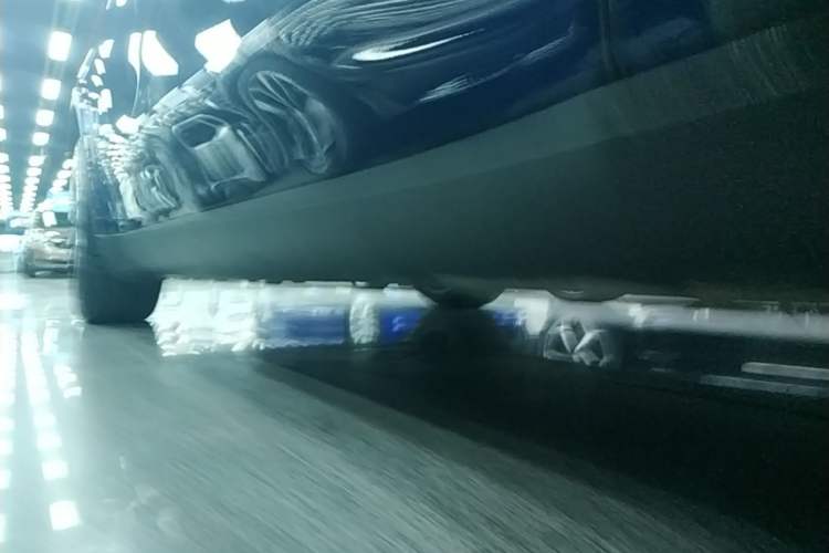 Used Tesla Model Y 2021 Long-Range All-Wheel-Drive Version 3D7 Right Side Sill