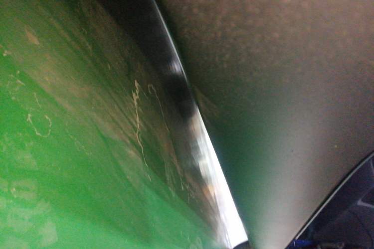 Used Tesla Model Y 2021 Long-Range All-Wheel-Drive Version 3D7 Right Side Sill