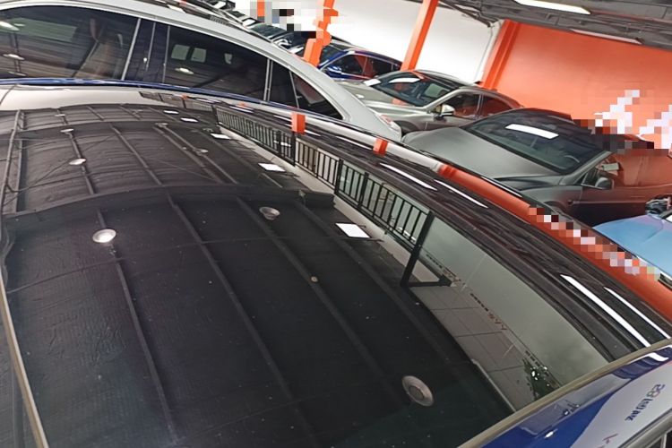 Used Tesla Model Y 2021 Long-Range All-Wheel-Drive Version Roof