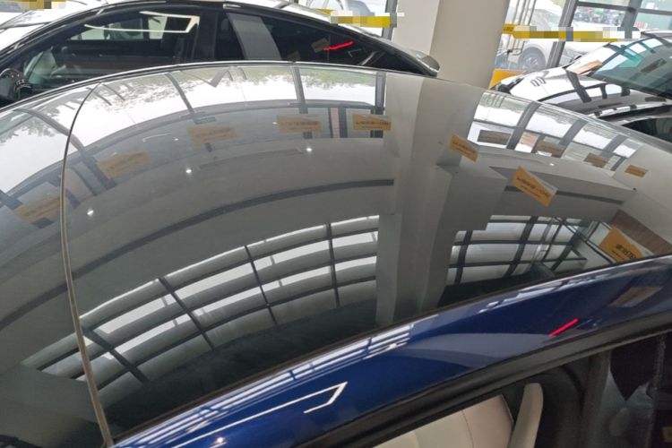 Used Tesla Model Y 2021 Long-Range All-Wheel-Drive Version 3D7 Roof