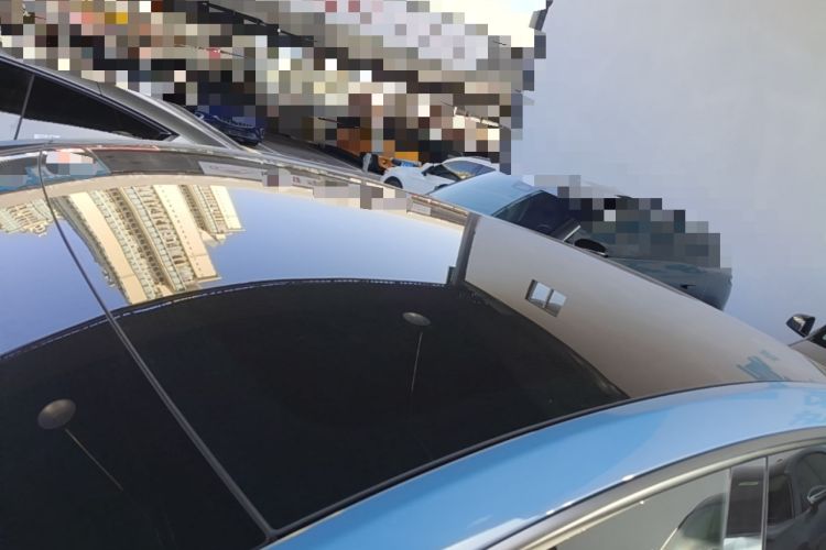 Used Tesla Model Y 2021 Long-Range All-Wheel-Drive Version Roof