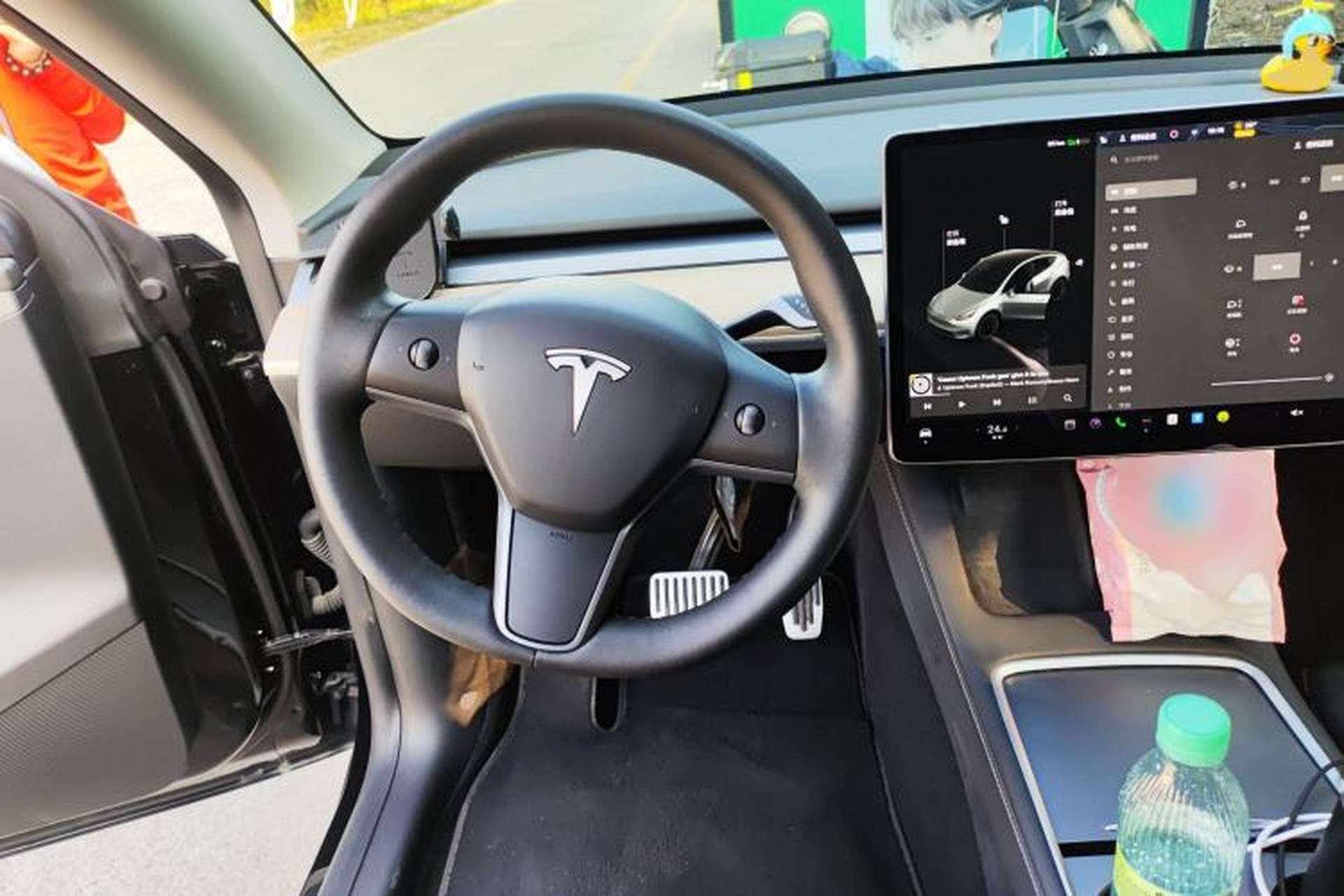 Used Tesla Model Y 2021 Standard Range Rear-Wheel Drive Version Steering Wheel