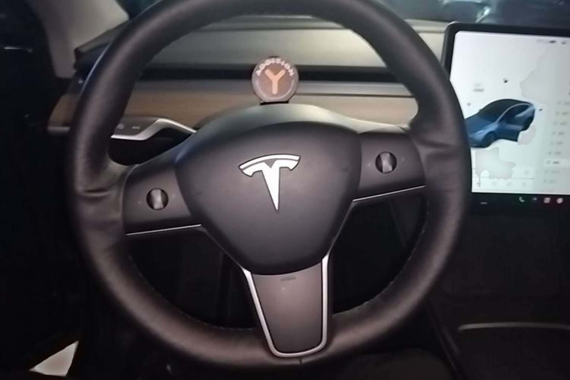 Used Tesla Model Y 2021 Long-Range All-Wheel-Drive Version Steering Wheel