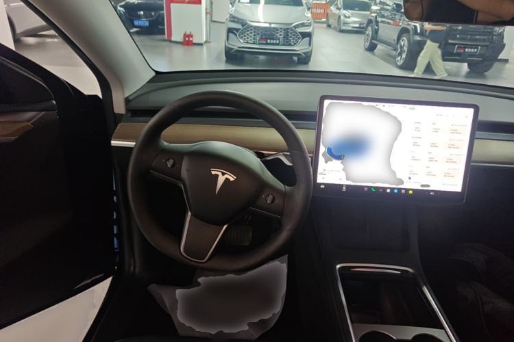 Used Tesla Model Y 2021 Long-Range All-Wheel-Drive Version 3D7 Steering Wheel