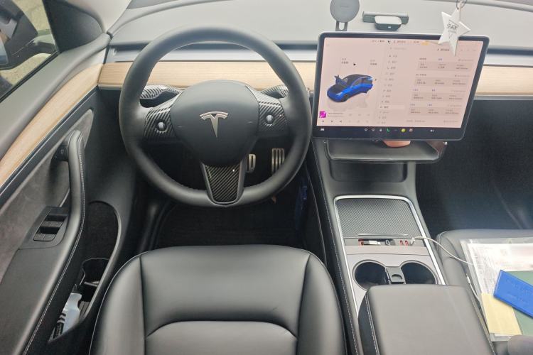 Used Tesla Model Y 2021 Performance High-Performance All-Wheel-Drive Version Steering Wheel