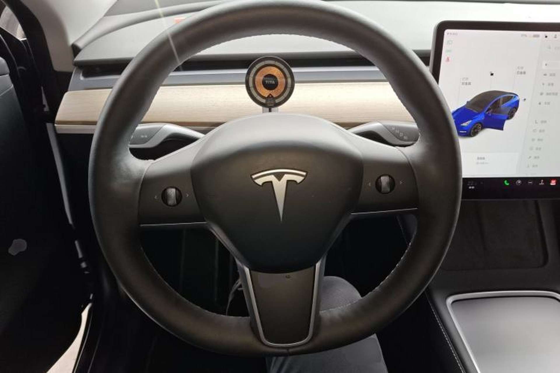 Used Tesla Model Y 2021 Long-Range All-Wheel-Drive Version 3D7 Steering Wheel