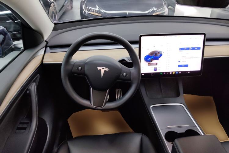 Used Tesla Model Y 2021 Performance High-Performance All-Wheel-Drive Version Steering Wheel