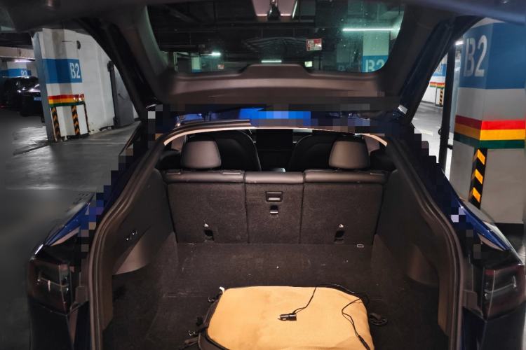 Used Tesla Model Y 2021 Long-Range All-Wheel-Drive Version 3D7 Trunk