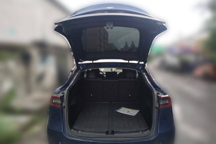 Used Tesla Model Y 2021 Long-Range All-Wheel-Drive Version 3D7 Trunk