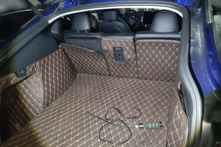 Used Tesla Model Y 2021 Standard Range Rear-Wheel Drive Version Trunk