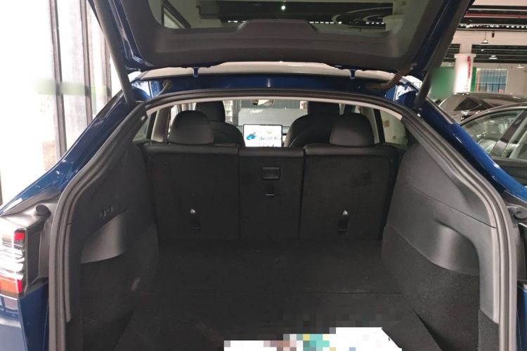 Used Tesla Model Y 2021 Long-Range All-Wheel-Drive Version 3D7 Trunk