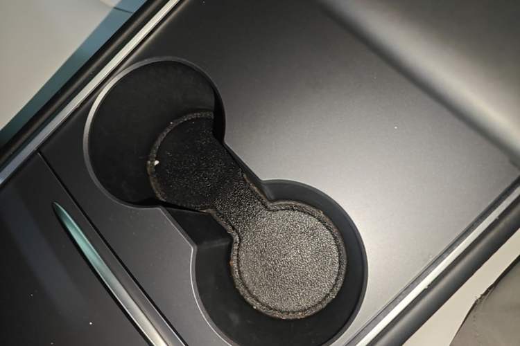 Used Tesla Model Y 2021 Long-Range All-Wheel-Drive Version 3D7 Vehicle Key