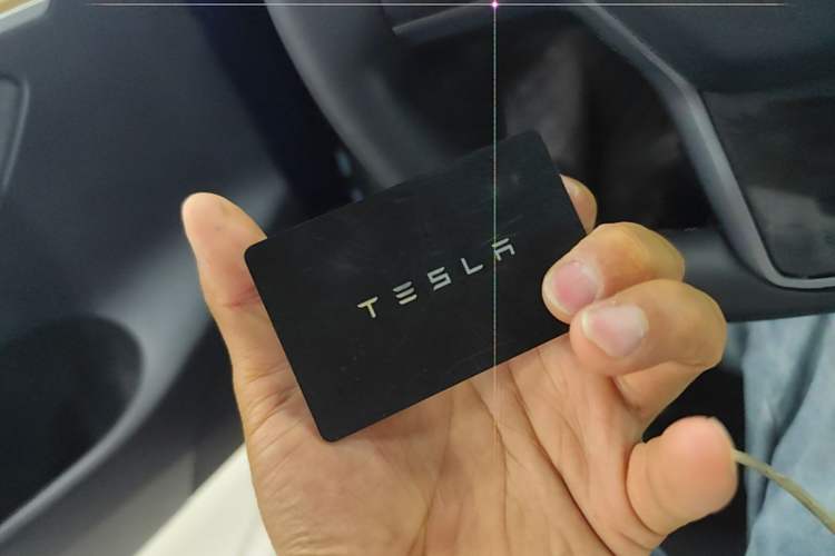 Used Tesla Model Y 2021 Standard Range Rear-Wheel Drive Version Vehicle Key