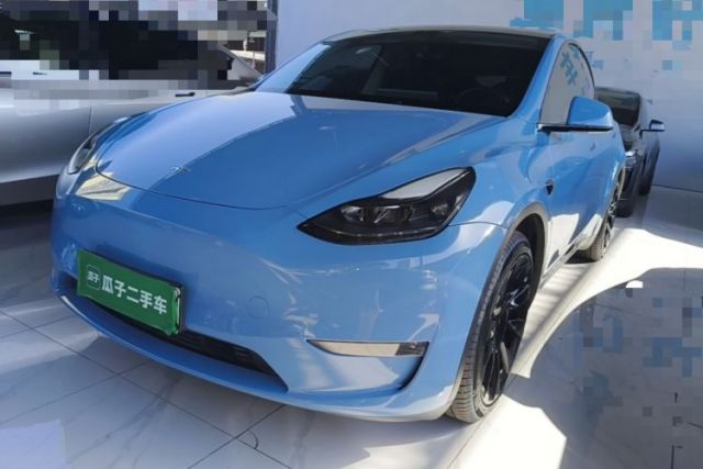 Used Tesla Model Y 2021 Long-Range All-Wheel-Drive Version