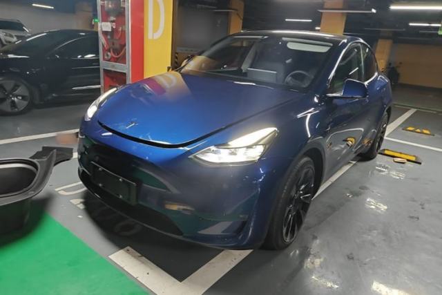 Used Tesla Model Y 2021 Long-Range All-Wheel-Drive Version
