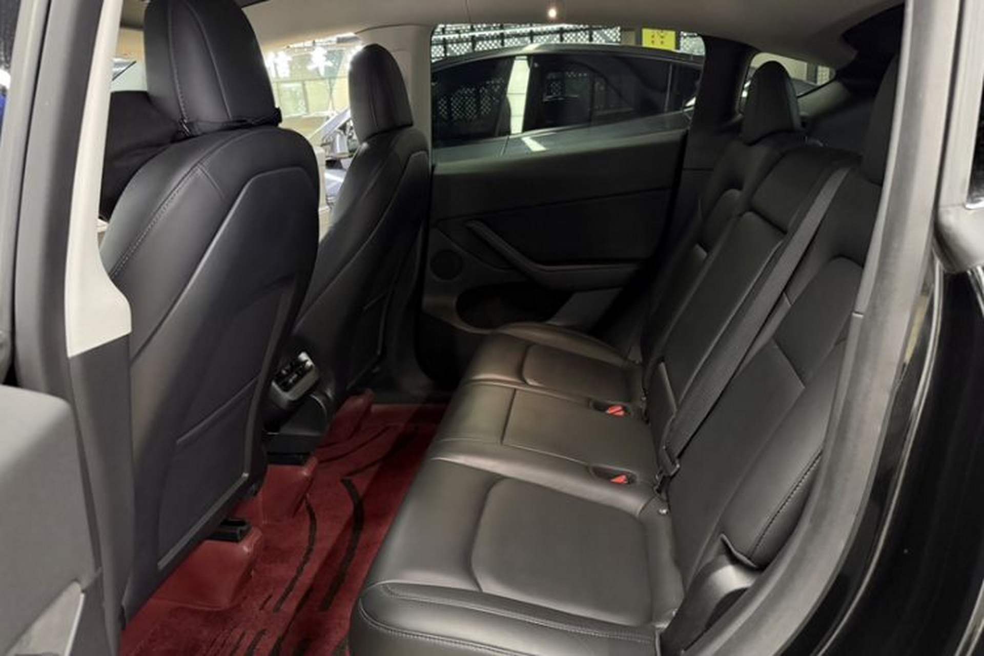 Used Tesla Model Y 2021 Standard Range Rear-Wheel Drive Version Interior 5